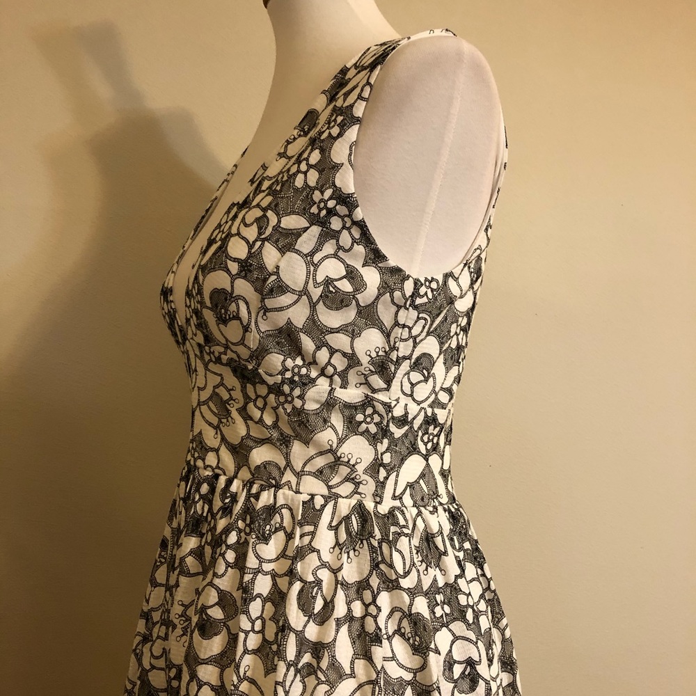 NWT Just Me Black & White Lace Floral Print Dress - Picture 6 of 12
